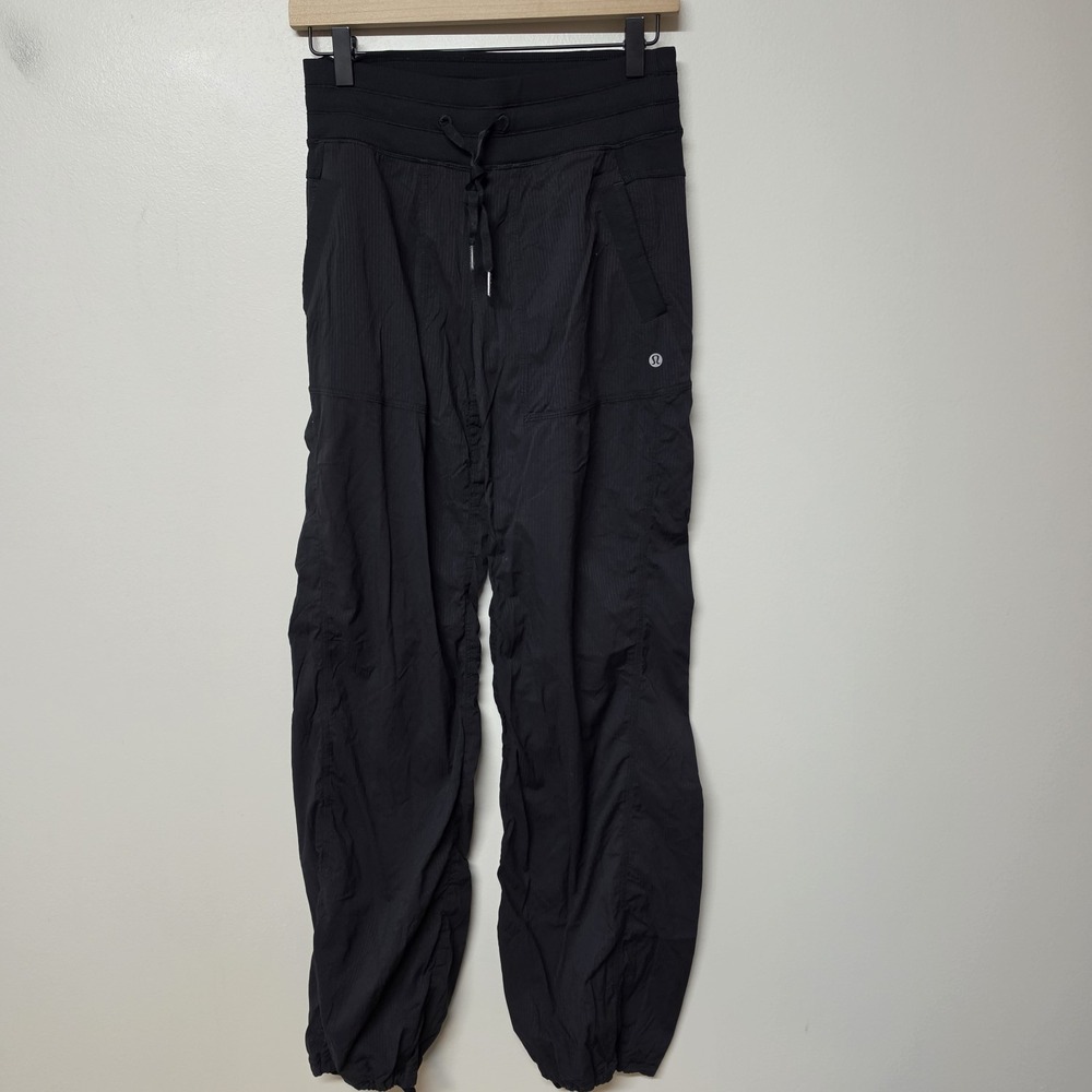 Lululemon Pant Women's Size 4 Black Dance Studio Jogger Mid-Rise Track Yoga Run